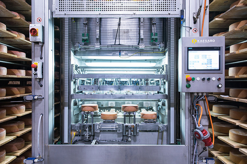 Jak se uplatnily konektory F&B ve společnosti Kaesaro při výrobě sýrů?