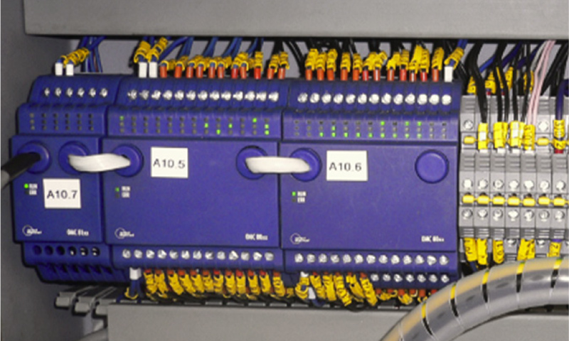 Měřící modulární PLC OMC 8000 - To je výkon, údržba a přehled v jediném přístroji