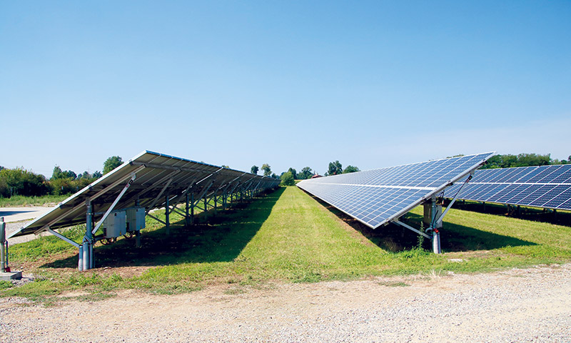 Výkonové jističe ABB SACE pro moderní fotovoltaické elektrárny