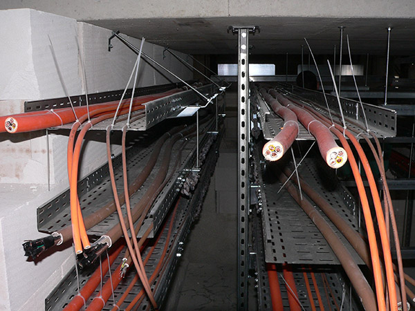Nosné kabelové systémy s požární odolností