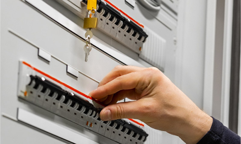 Požadavky na elektrické instalace a spotřebiče určené k užívání osobami bez elektrotechnické kvalifikace