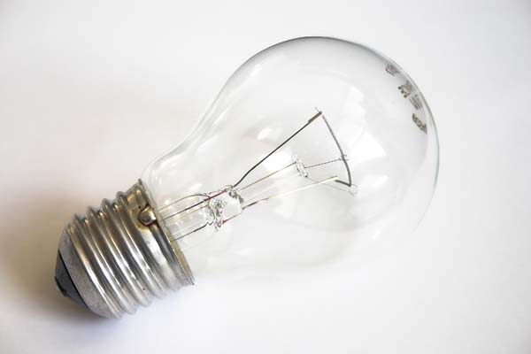 Proč se stahují klasické žárovky z trhu?